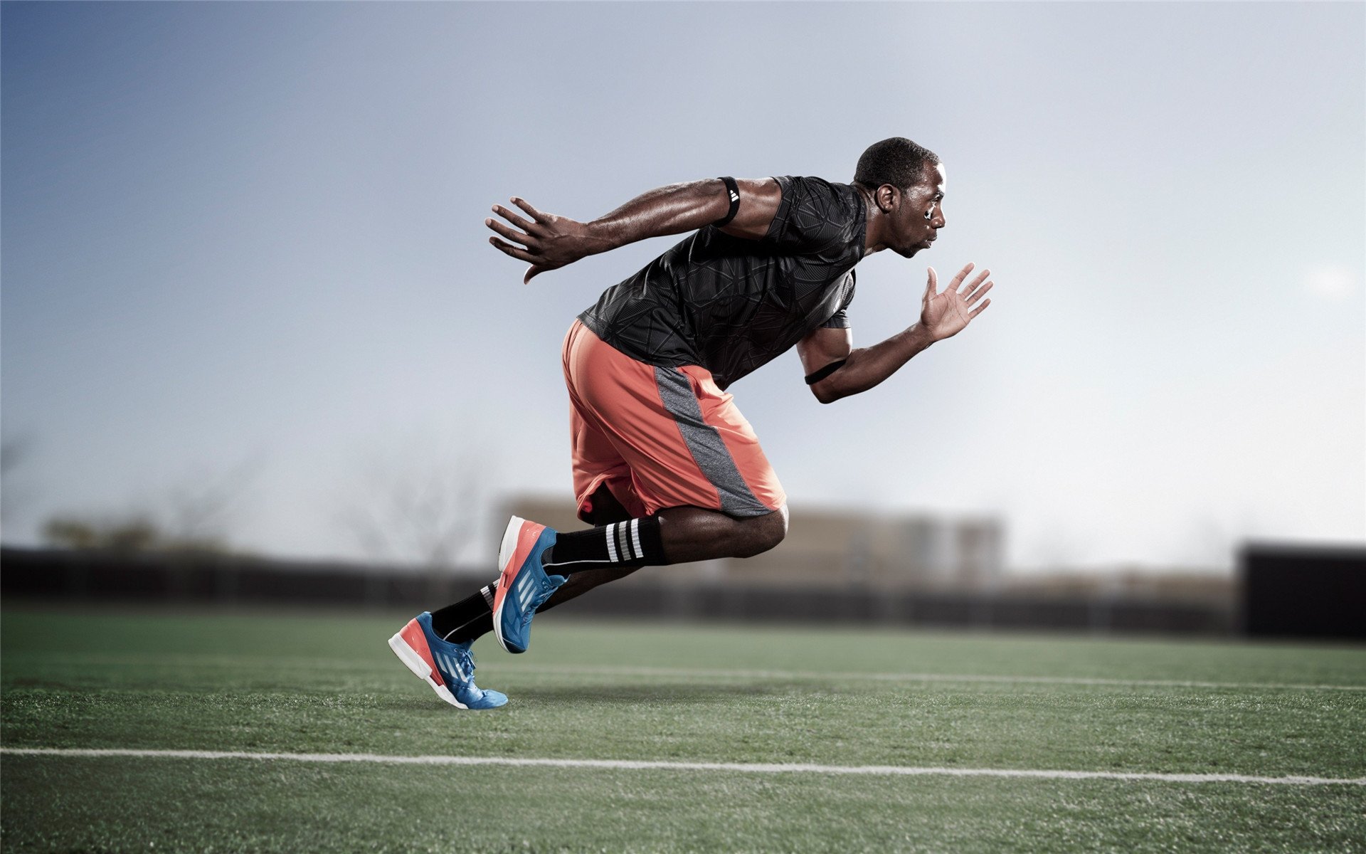 kaiyun登录入口-《堡垒之夜》“未来光影”赛季，创意无限！